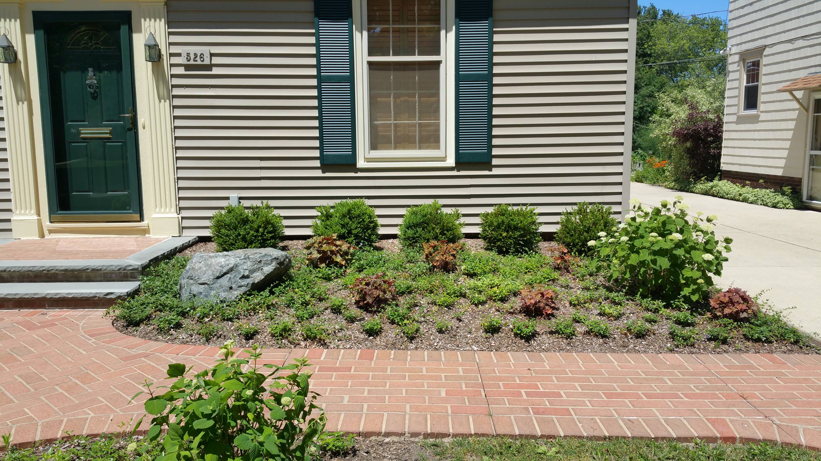 Kenosha Mulch Service Mulching Weed Control Brown Dyed Mulch Delivery