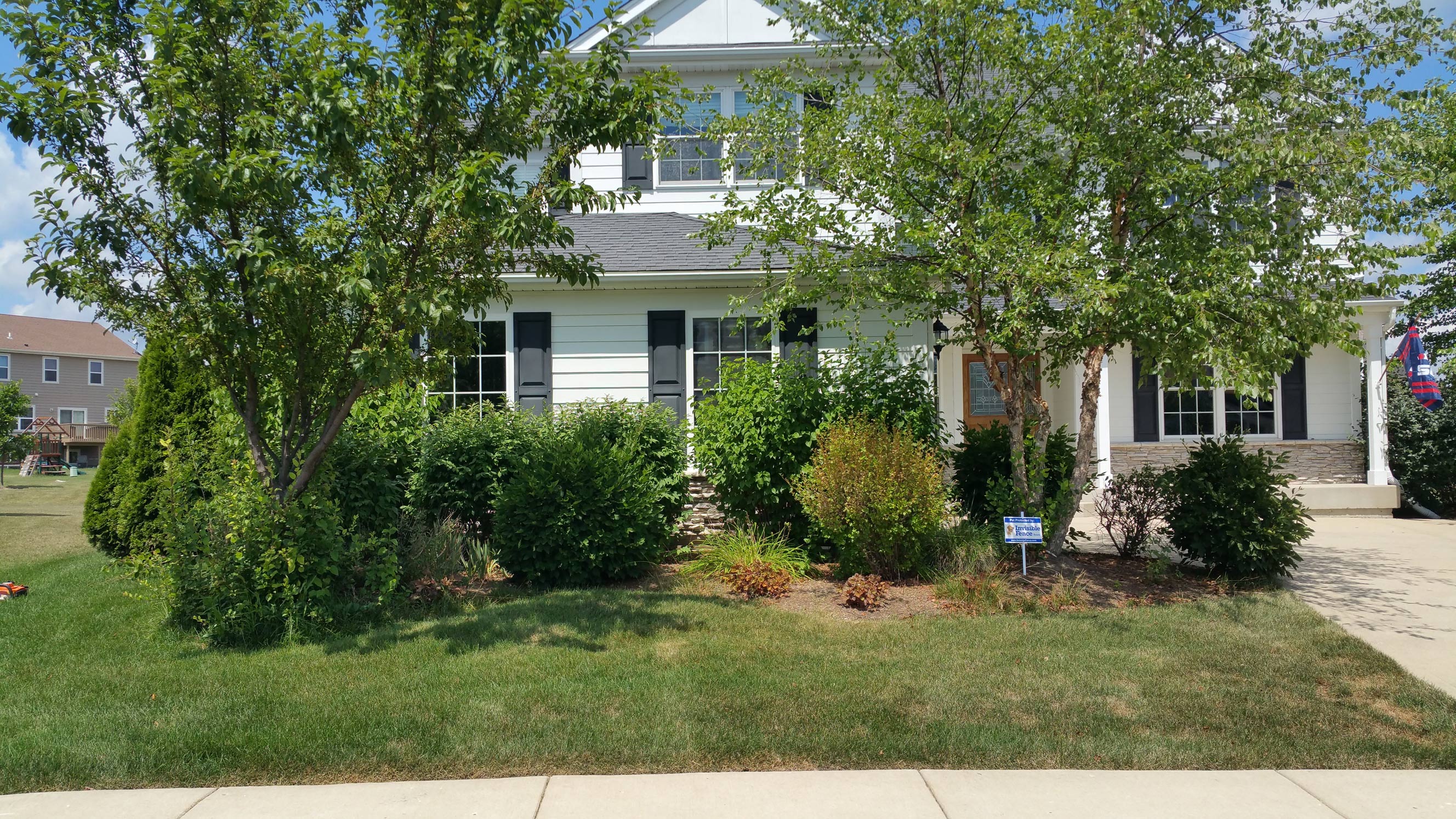 Kenosha Mulch Service Mulching Weed Control Brown Dyed Mulch Delivery